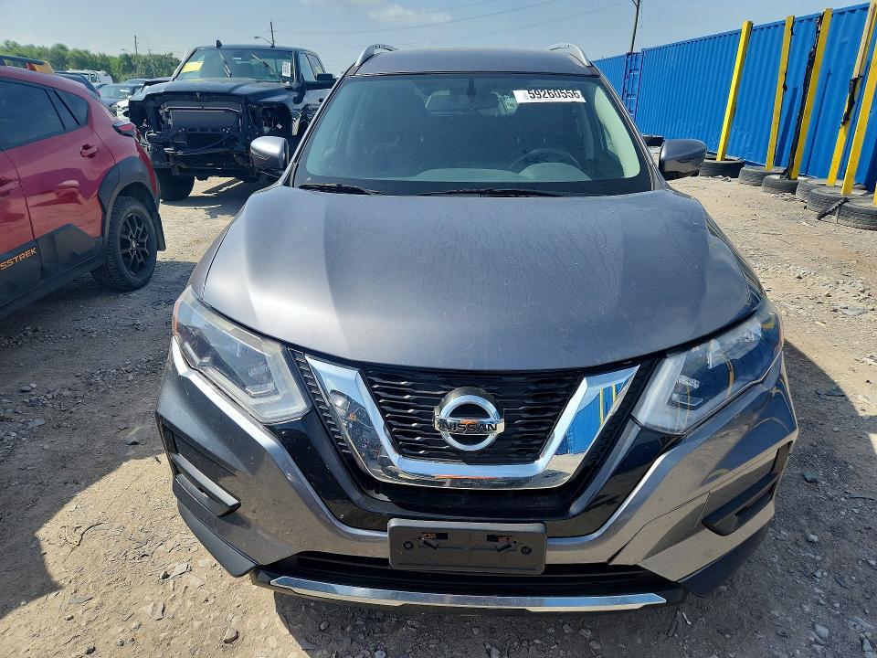 2017 NISSAN ROGUE SV — Фото 5 из 13