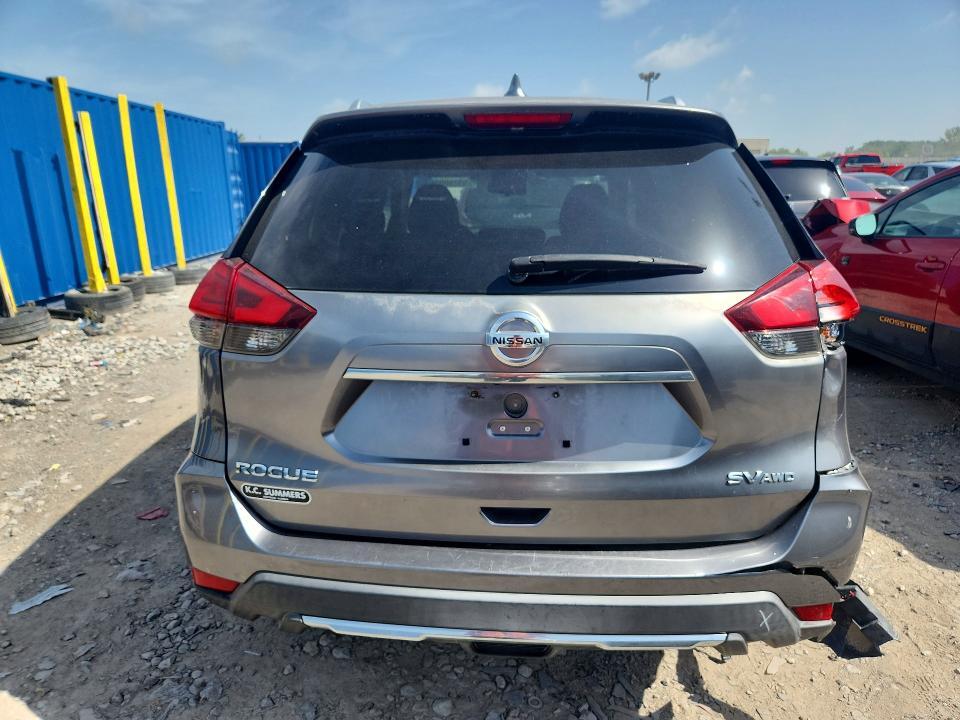 2017 NISSAN ROGUE SV — Фото 6 из 13