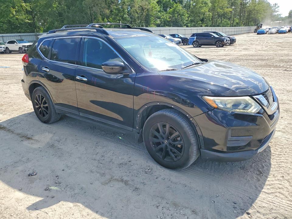 5N1AT2MT6HC885466 2017 NISSAN ROGUE photo no. 4