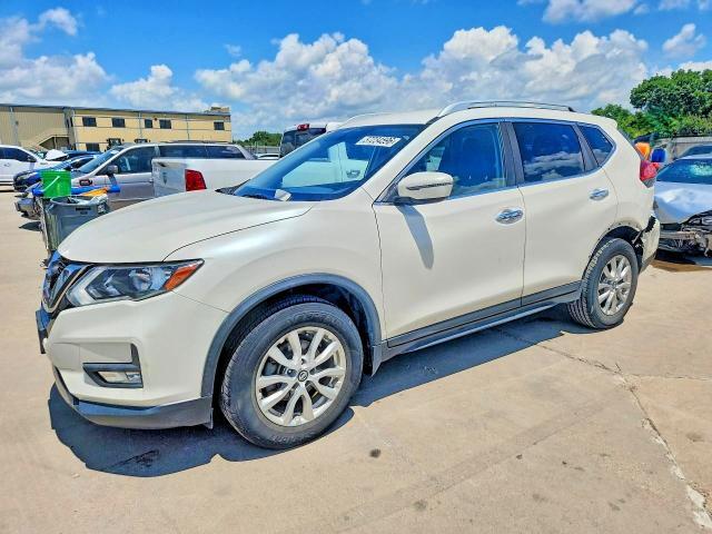 JN8AT2MV7HW022068 2017 NISSAN ROGUE photo no. 1