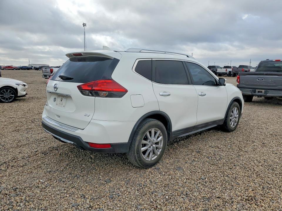 2017 NISSAN ROGUE SV — Фото 3 из 13