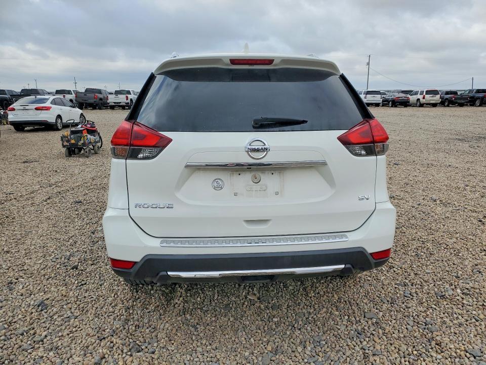 2017 NISSAN ROGUE SV — Фото 6 из 13