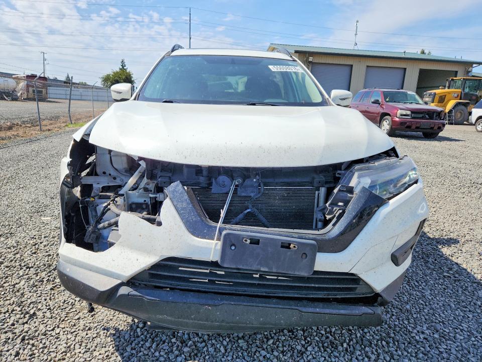 2017 NISSAN ROGUE SV — Фото 5 из 13