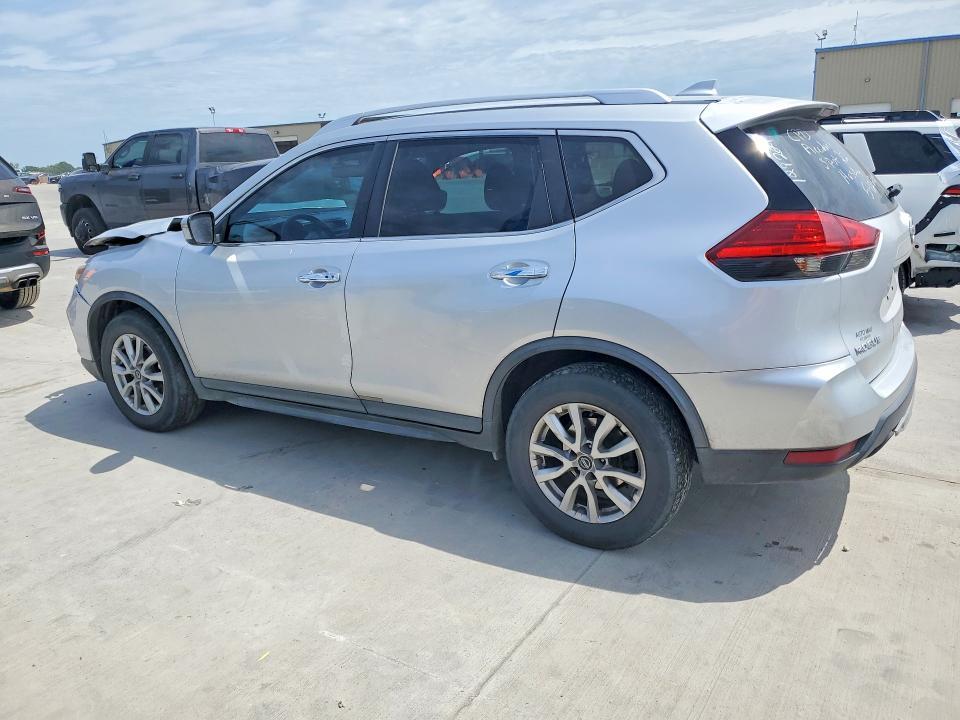 2017 NISSAN ROGUE SV — Фото 2 из 13