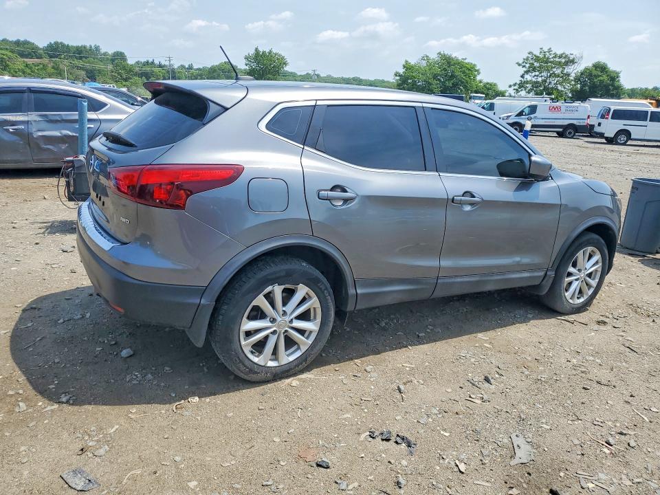 2017 NISSAN ROGUE SPORT S — Фото 3 из 13