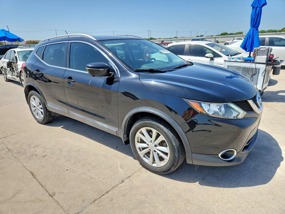 2017 NISSAN ROGUE SPORT SV — Фото 4 из 13
