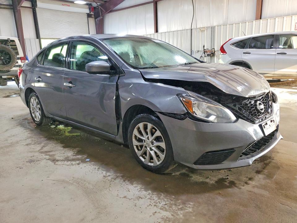 3N1AB7AP8HY399876 2017 NISSAN SENTRA photo no. 4