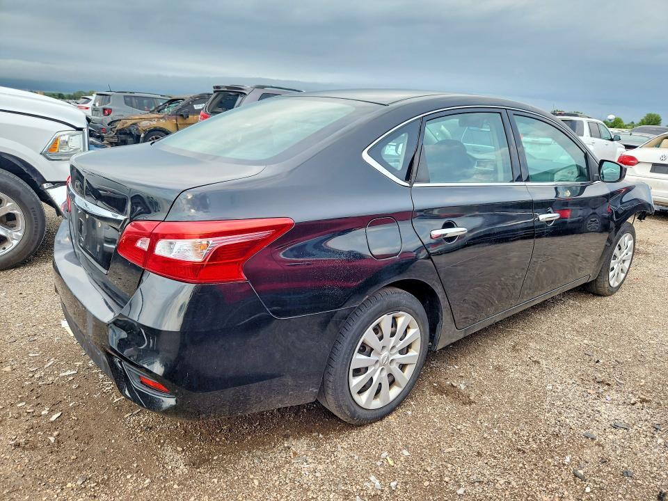 2017 NISSAN SENTRA S — Фото 3 из 13