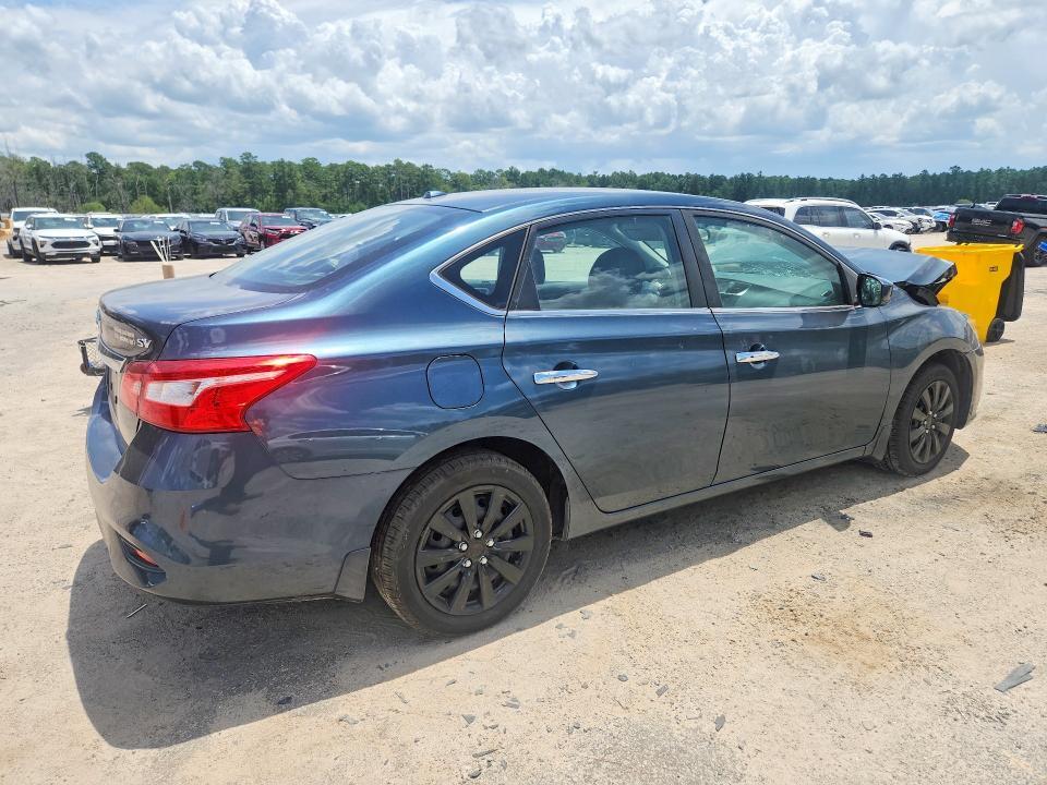 2017 NISSAN SENTRA SV — Фото 3 из 13