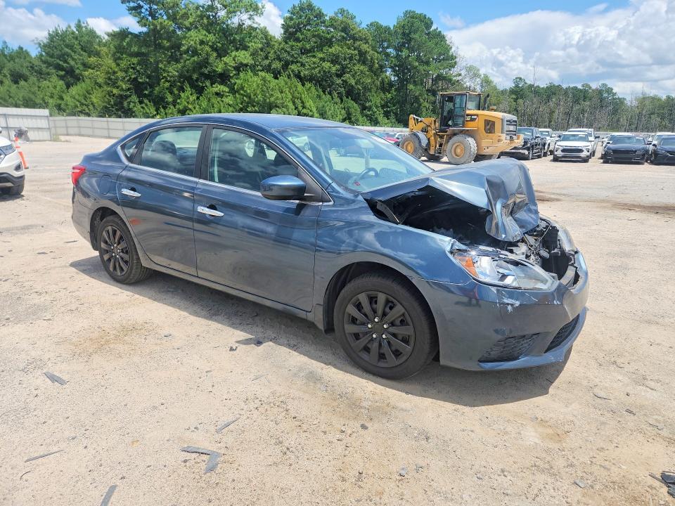 2017 NISSAN SENTRA SV — Фото 4 из 13