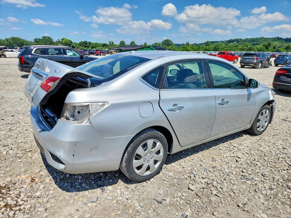 2017 NISSAN SENTRA SV — Фото 3 из 12