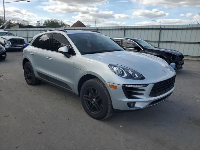 2017 PORSCHE MACAN — Фото 4 из 13