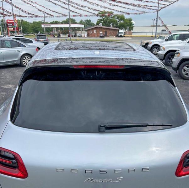 2017 PORSCHE MACAN S — Фото 12 из 13