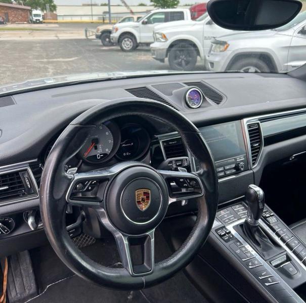 2017 PORSCHE MACAN S — Фото 9 из 13