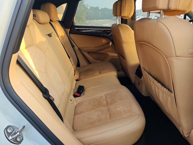 WP1AA2A52HLB07616 2017 PORSCHE MACAN photo no. 11