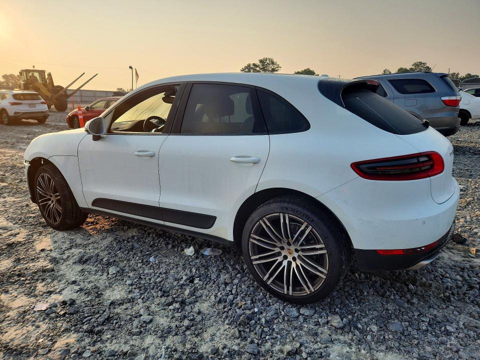 WP1AA2A52HLB07616 2017 PORSCHE MACAN photo no. 2