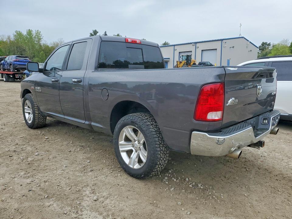 2017 RAM 1500 SLT — Фото 2 из 13