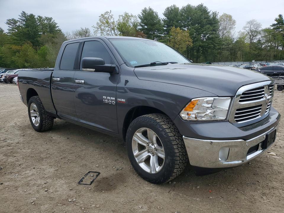 2017 RAM 1500 SLT — Фото 4 из 13