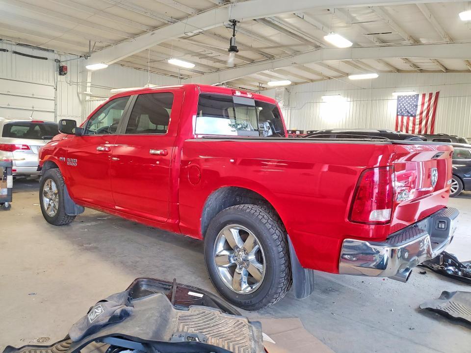 2017 RAM 1500 SLT — Фото 2 из 13