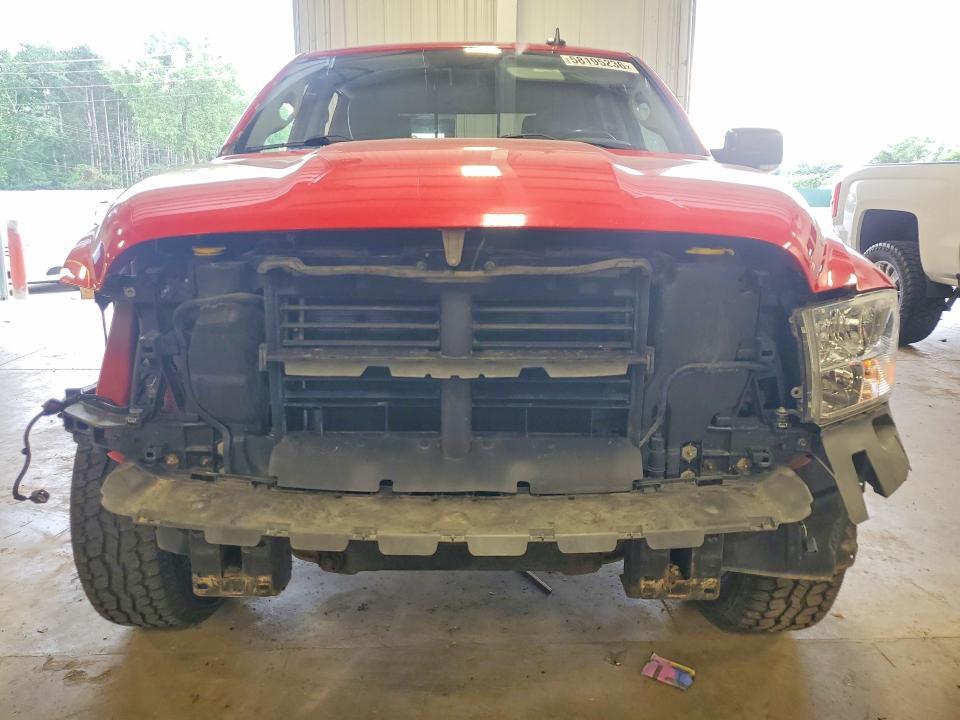 2017 RAM 1500 SLT — Фото 5 из 13