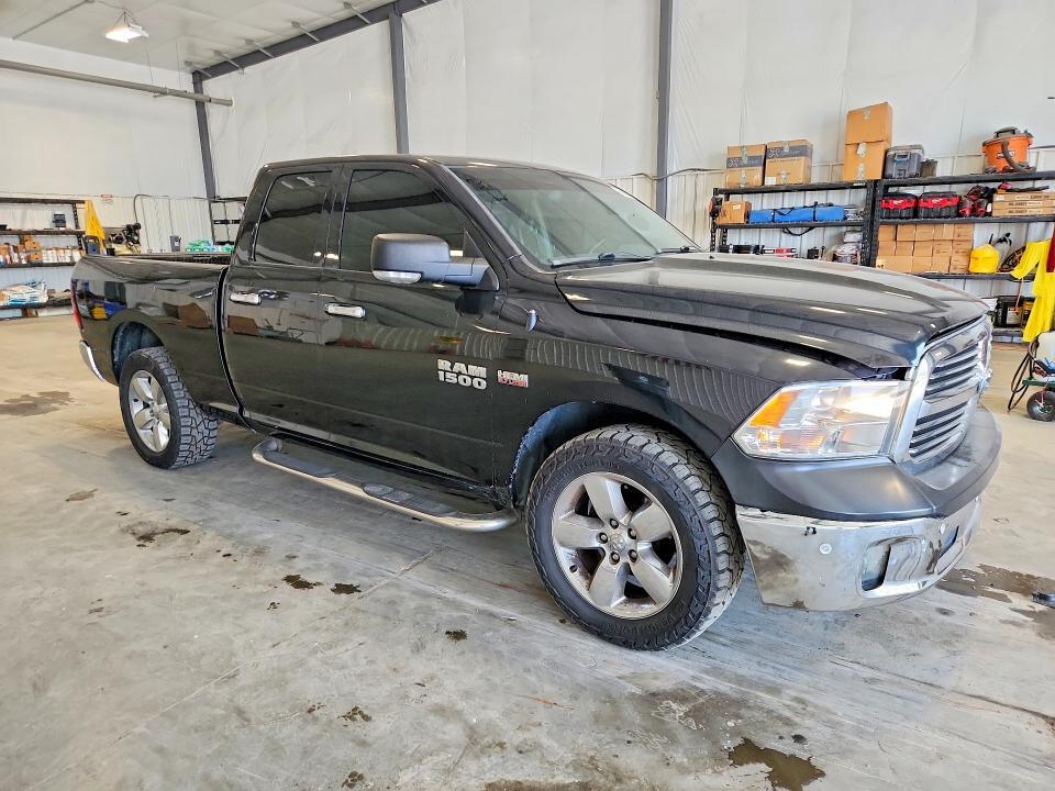 2017 RAM 1500 SLT — Фото 4 из 12
