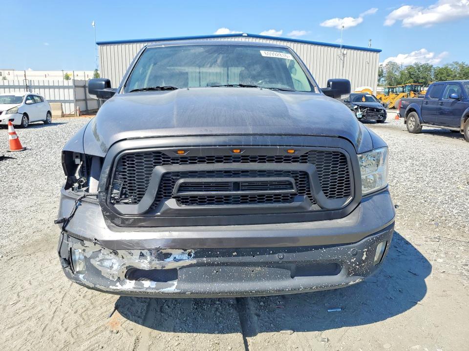 2017 RAM 1500 SLT — Фото 5 из 12