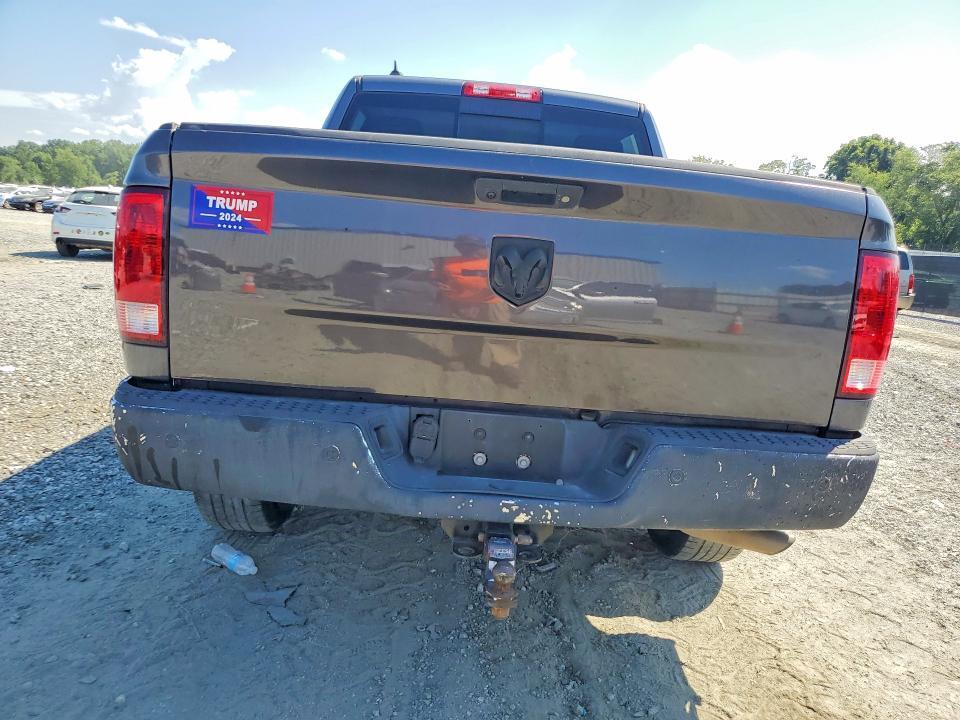 2017 RAM 1500 SLT — Фото 6 из 12