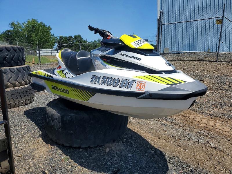YDV11341B717 2017 SEA-DOO RXTX 300 photo no. 1