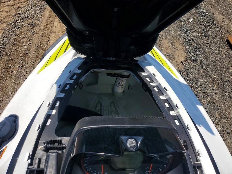 YDV11341B717 2017 SEA-DOO RXTX 300 photo no. 7