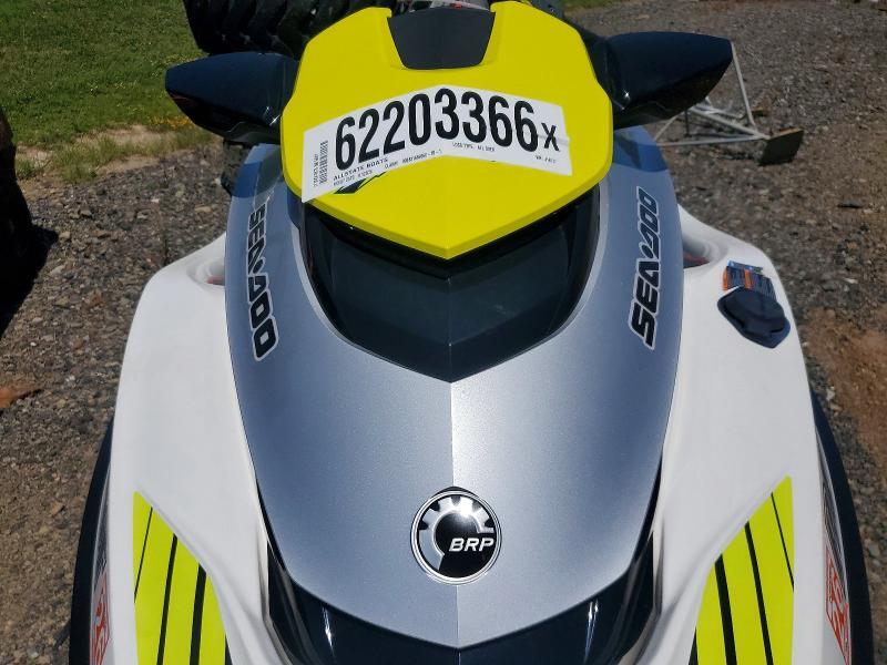 YDV11341B717 2017 SEA-DOO RXTX 300 photo no. 9