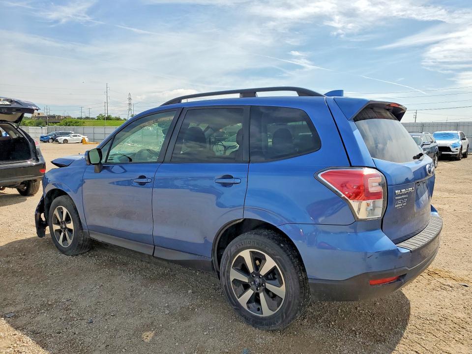 JF2SJAEC7HH548266 2017 SUBARU FORESTER photo no. 2