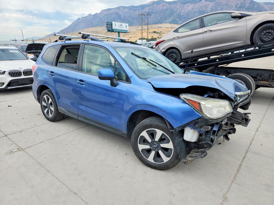 2017 SUBARU FORESTER PREMIUM ES — Фото 4 из 13