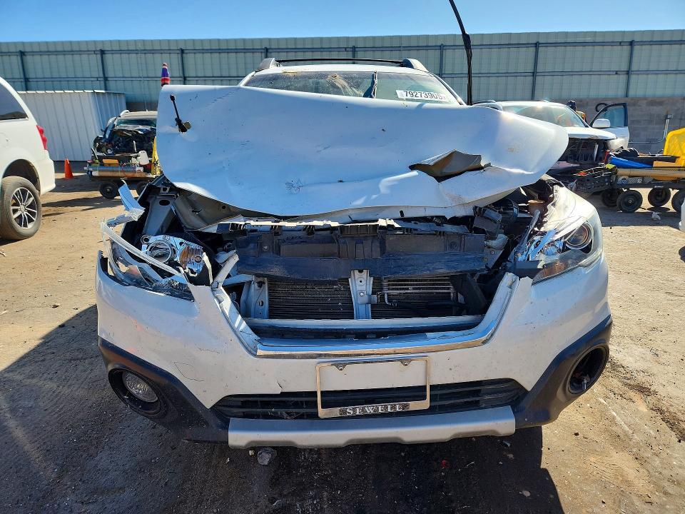 2017 SUBARU OUTBACK 3.6R LIMITED — Фото 5 из 13