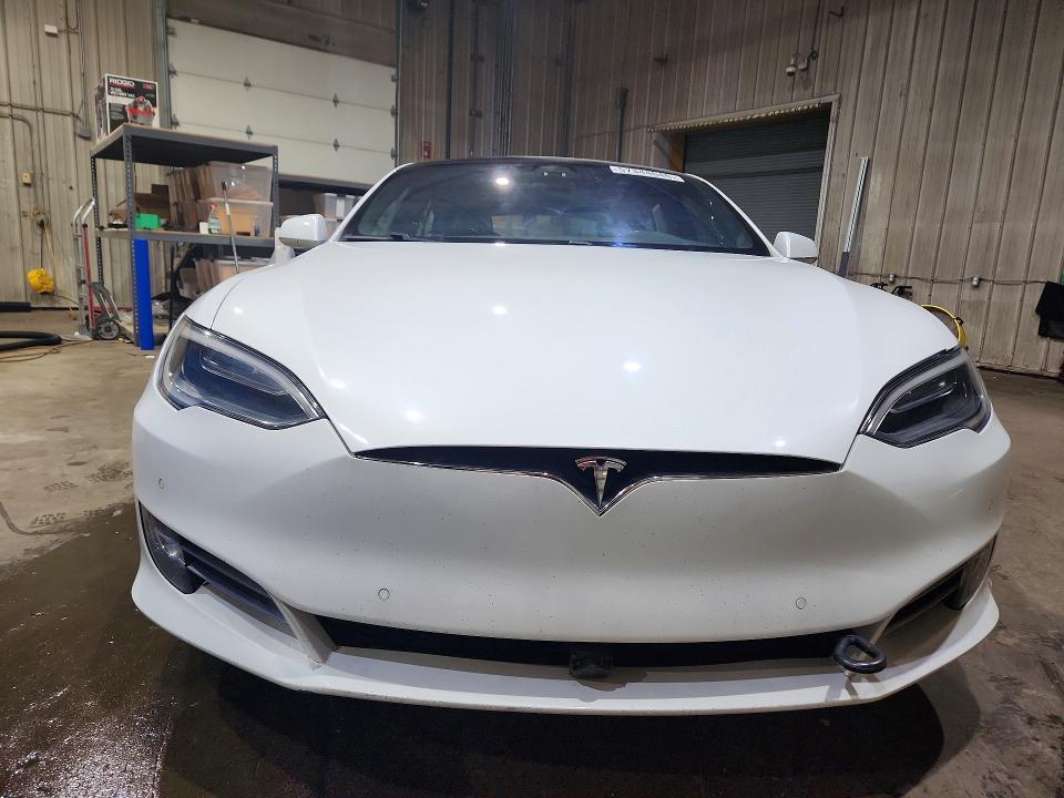 2017 TESLA MODEL S — Фото 5 из 12