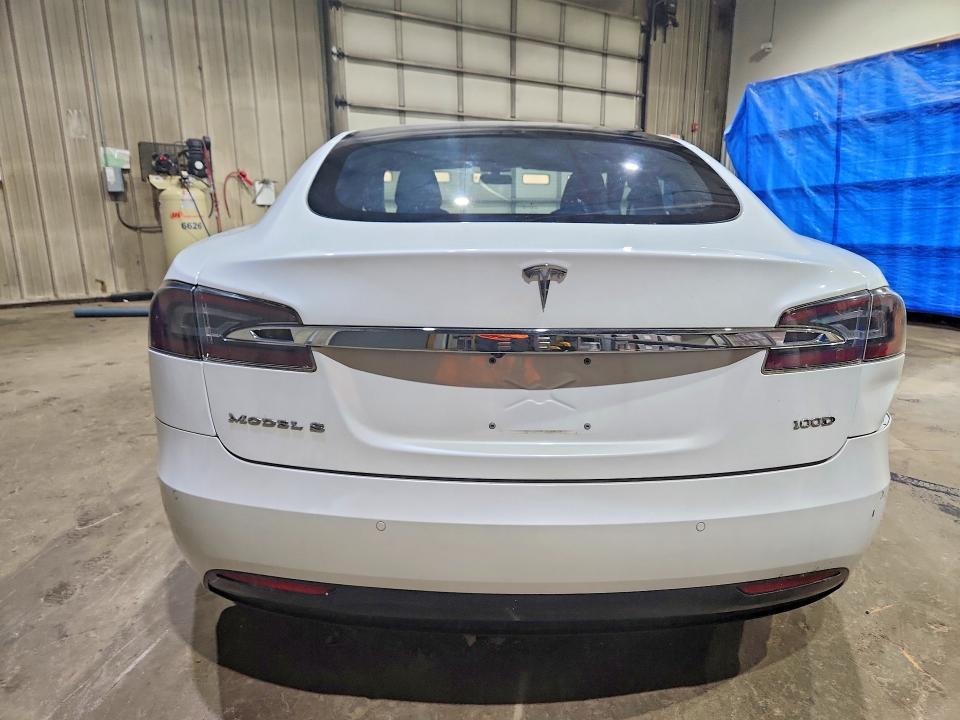 2017 TESLA MODEL S — Фото 6 из 12