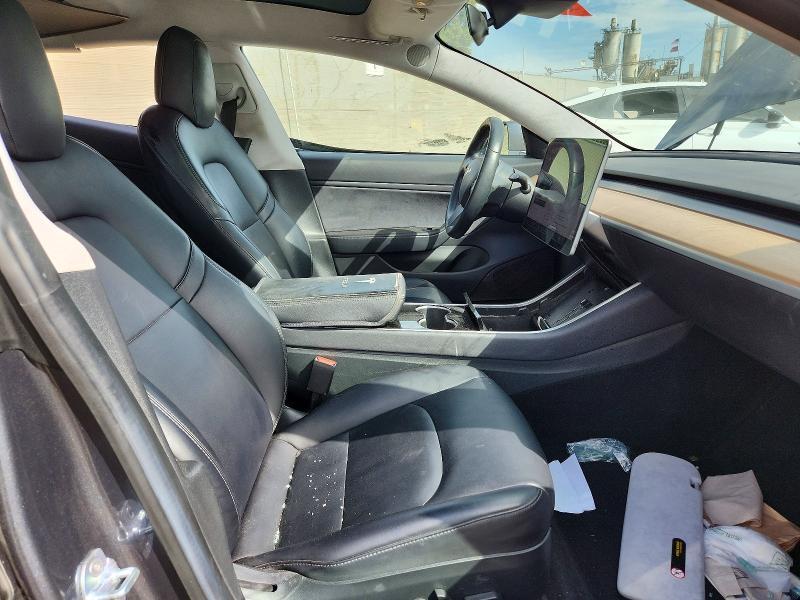 2017 TESLA MODEL 3 — Фото 7 из 12