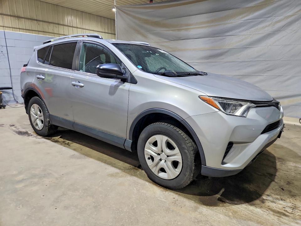 2T3BFREV7HW586106 2017 TOYOTA RAV4 photo no. 4