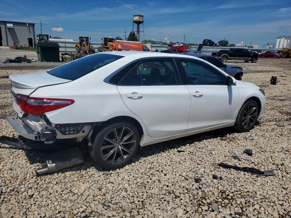 2017 TOYOTA CAMRY XSE — Фото 3 из 13