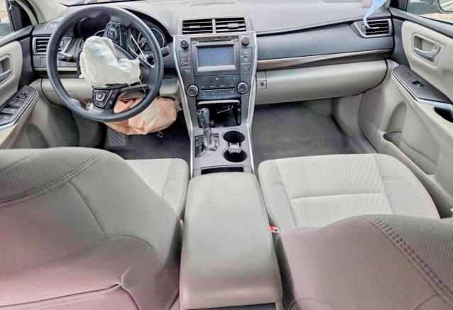 2017 TOYOTA CAMRY LE — Фото 8 из 12