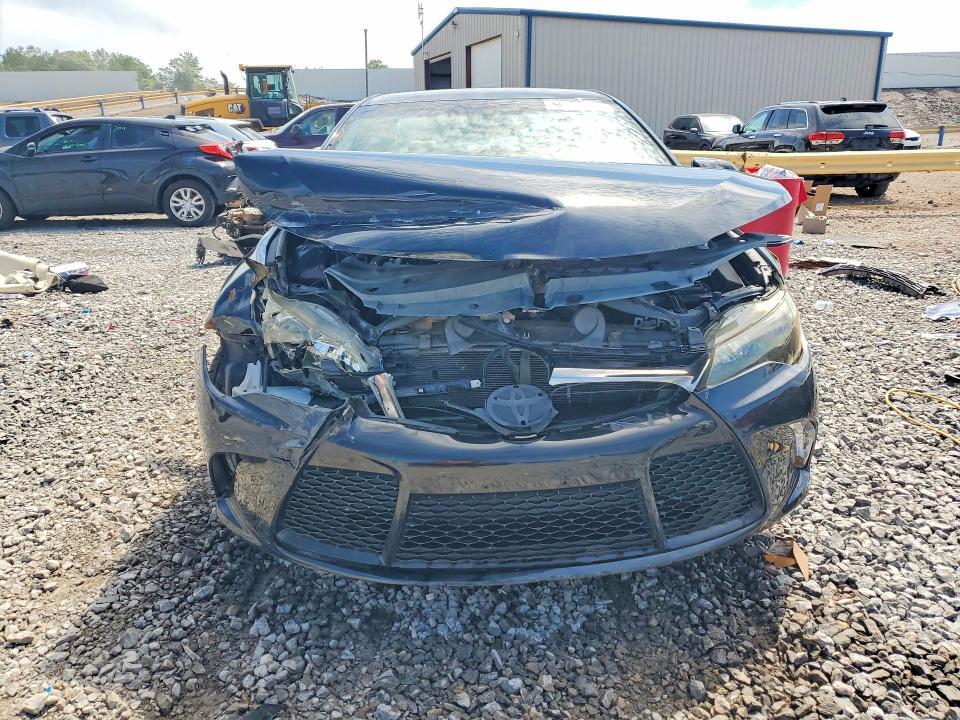 2017 TOYOTA CAMRY SE — Фото 5 из 12