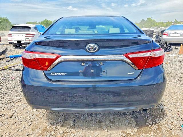 2017 TOYOTA CAMRY SE — Фото 6 из 12