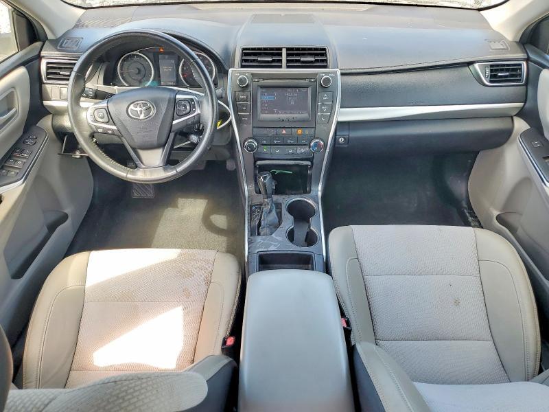 2017 TOYOTA CAMRY SE — Фото 8 из 12