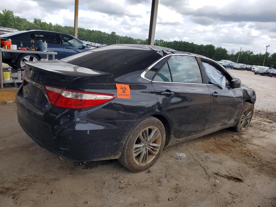 2017 TOYOTA CAMRY SE — Фото 3 из 12