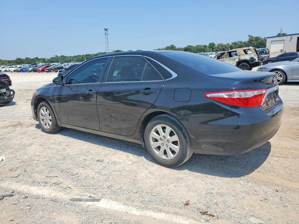 2017 TOYOTA CAMRY LE — Фото 2 из 12