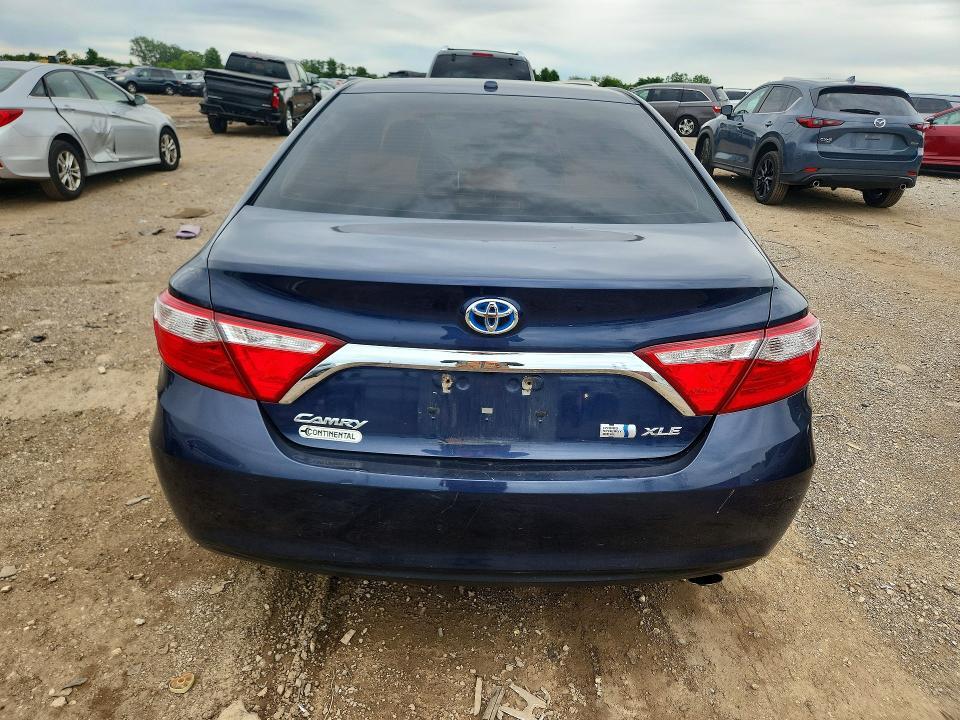 2017 TOYOTA CAMRY HYBRID XLE — Фото 6 из 12