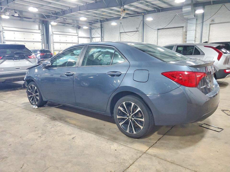 2017 TOYOTA COROLLA SE — Фото 2 из 13