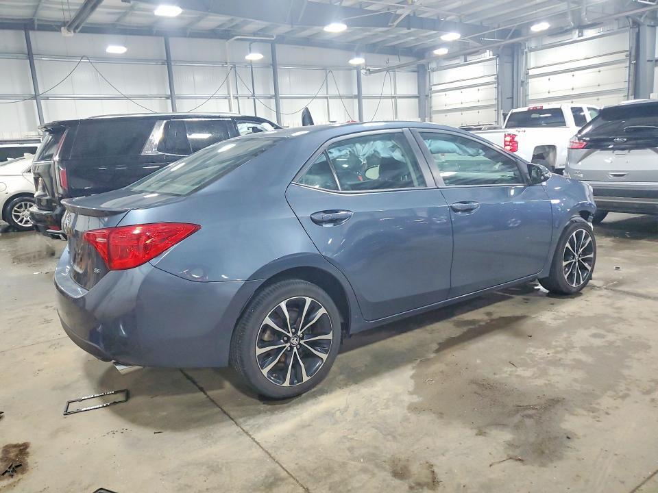 2017 TOYOTA COROLLA SE — Фото 3 из 13