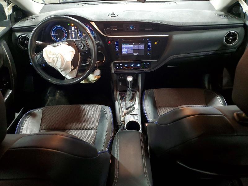 2017 TOYOTA COROLLA SE — Фото 8 из 13