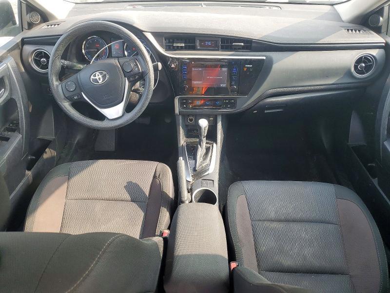 2017 TOYOTA COROLLA LE — Фото 8 из 12