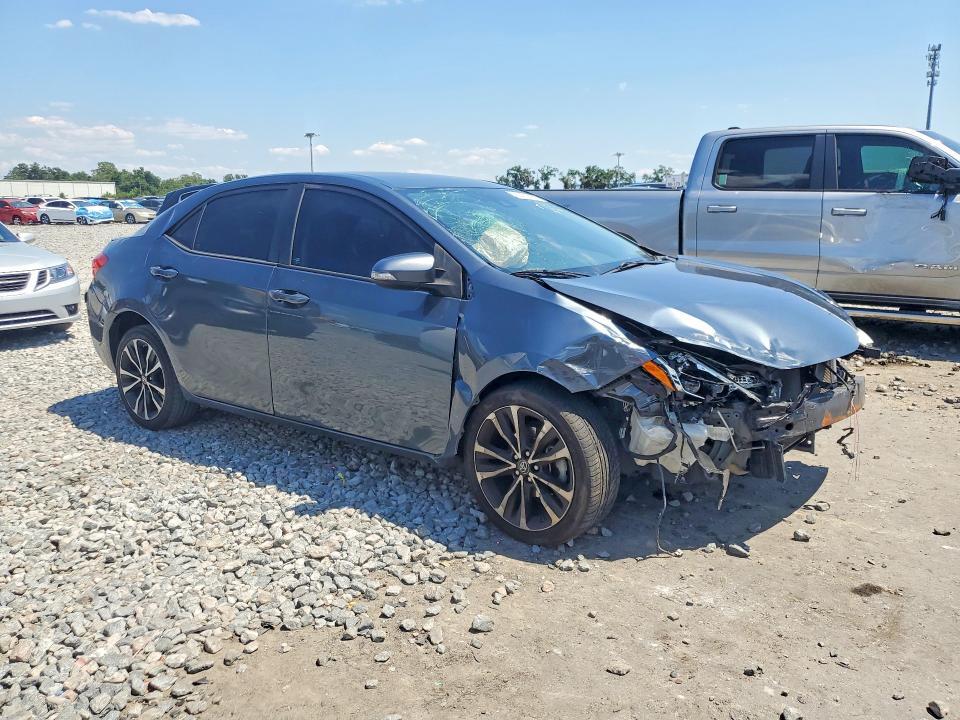 5YFBURHE5HP700759 2017 TOYOTA COROLLA photo no. 4